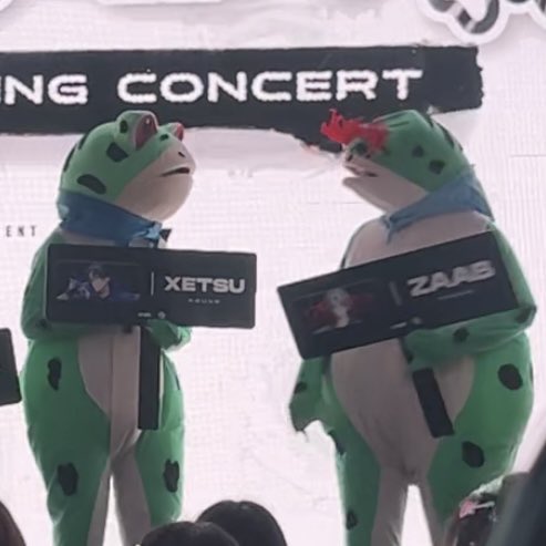 Hx789T's tweet photo. เมื่อคุณเห็นคนทำอะไรแปลกๆ
เลยหันไปเช็คเพื่อนว่าเห็นเหมือนกันไหม https://t.co/ZB6ML0kUNU