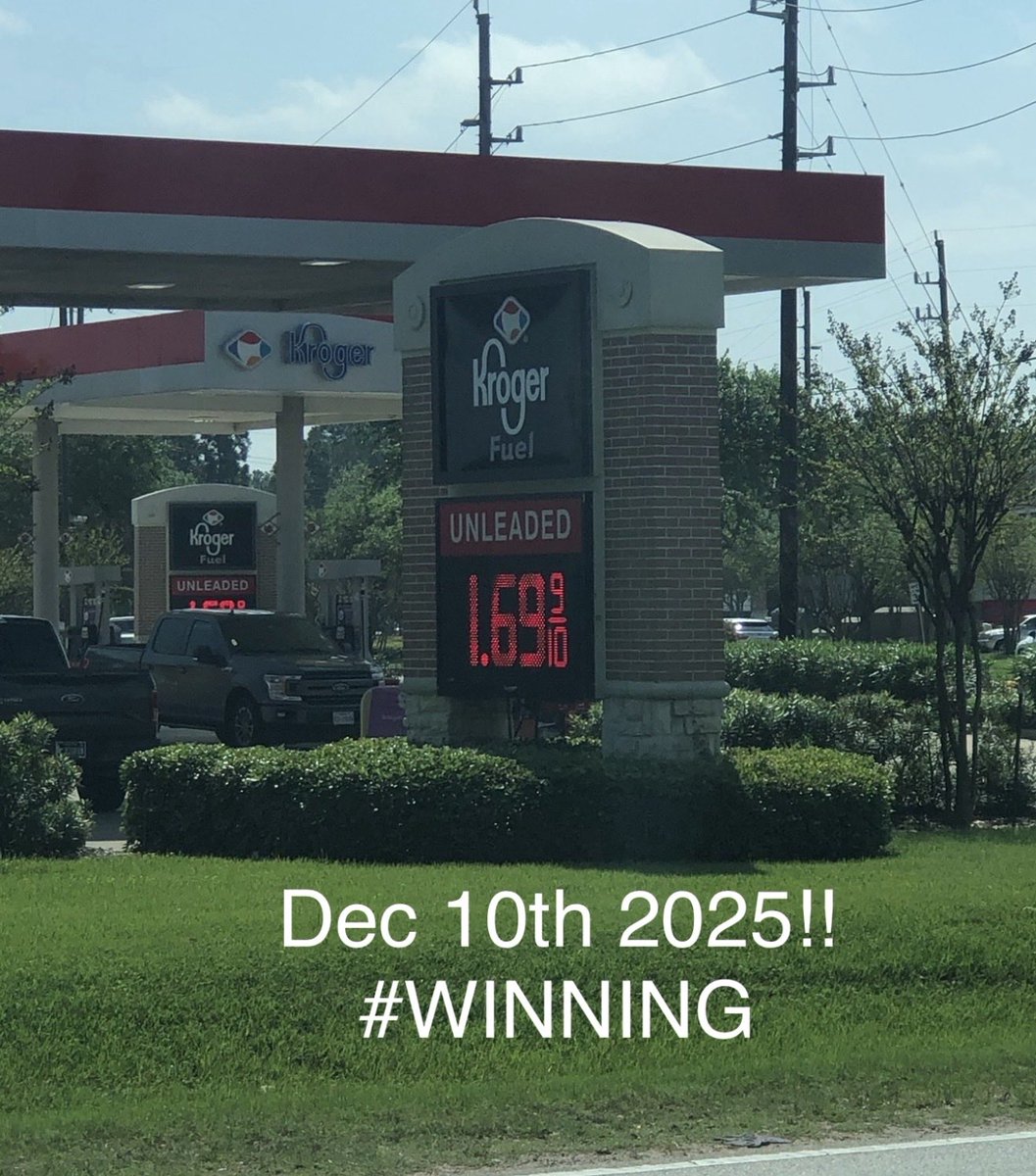 GrayStefen's tweet photo. @harryjsisson Where was this 3 Years ago?? Weren’t you VP??? My gas during your Administration Vs 2025 Trump!! #Winning https://t.co/yuZLRLFydA