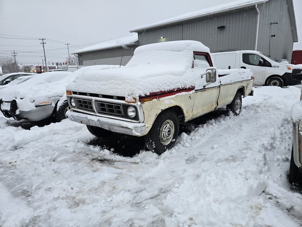 Springy11311482's tweet photo. @ShepGoesBlep Ill be driving mine in a few weeks hopefully after not having it for 2 years https://t.co/XqypkDzNeb