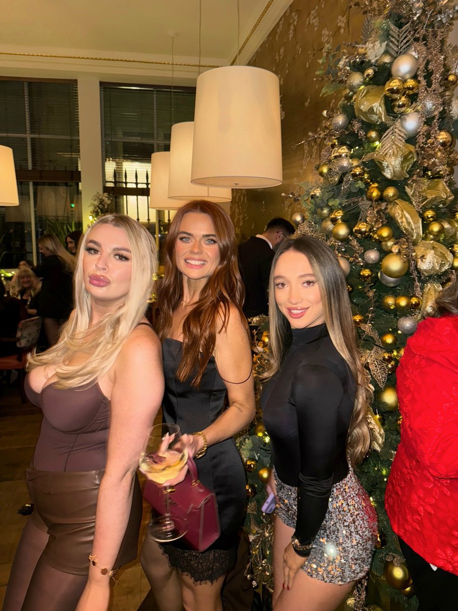 Lauren tweet media