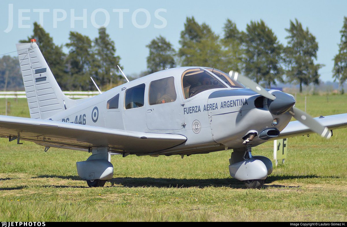 Hermosa la chancha, aguante el Hércules! Sigue siendo el segundo mejor avión de la Fuerza Aérea Argentina, el primero sigue y seguirá siendo el Piper PA-28-236 Dakota. El F-16 tendrá que ocupar el tercer puesto, bastante bien igual entrar al podio