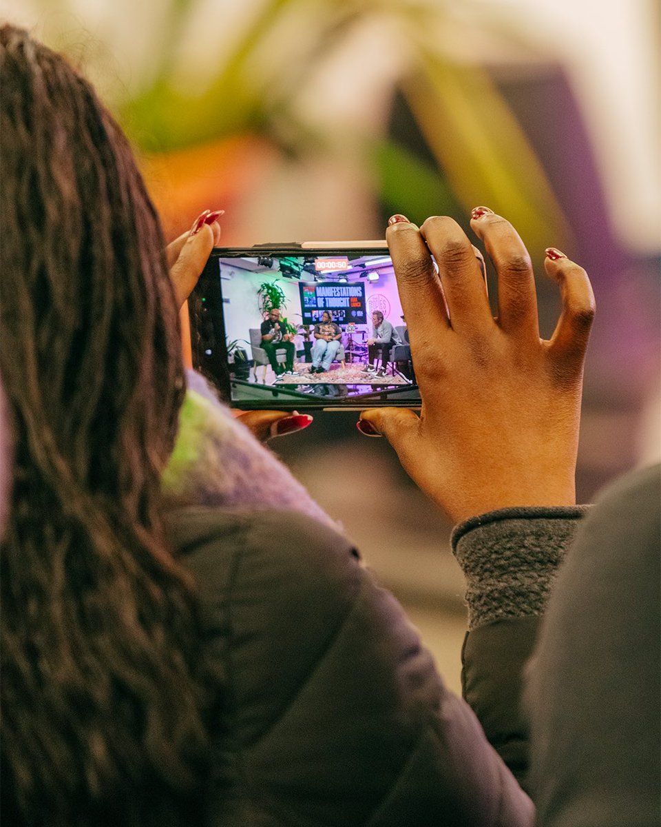 1804 Books tweet media