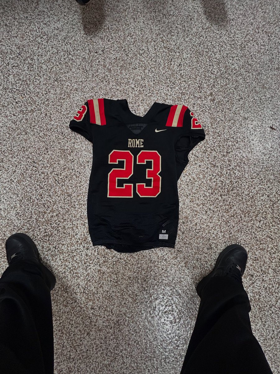 Tyler Rogers tweet media