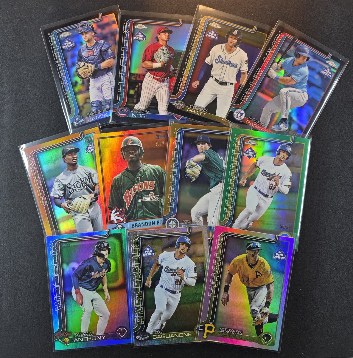 #tankstax back in one hour!!!

RT to enter the giveaway!!!