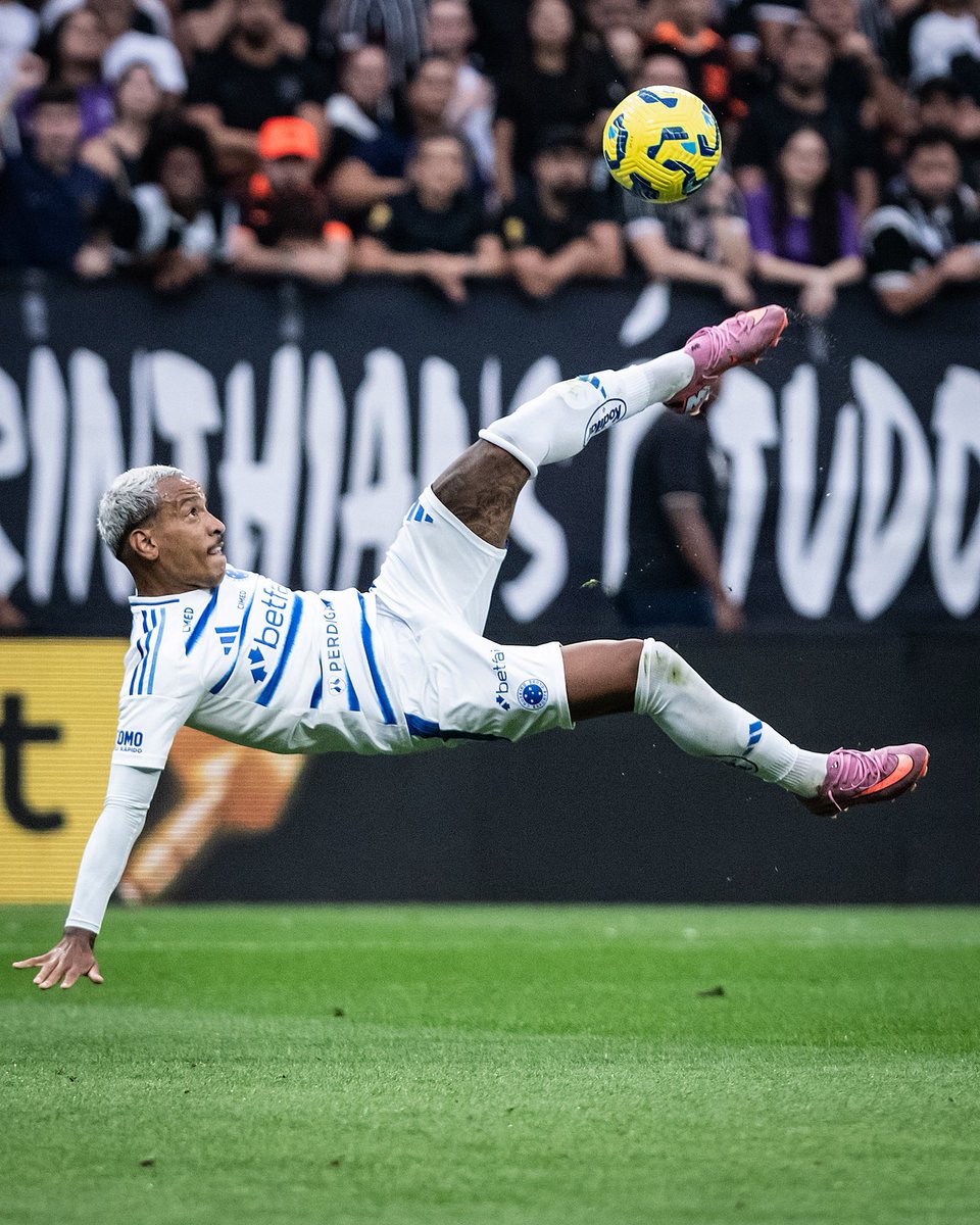 Jogador de futebol

Não temos essa característica na seleção.