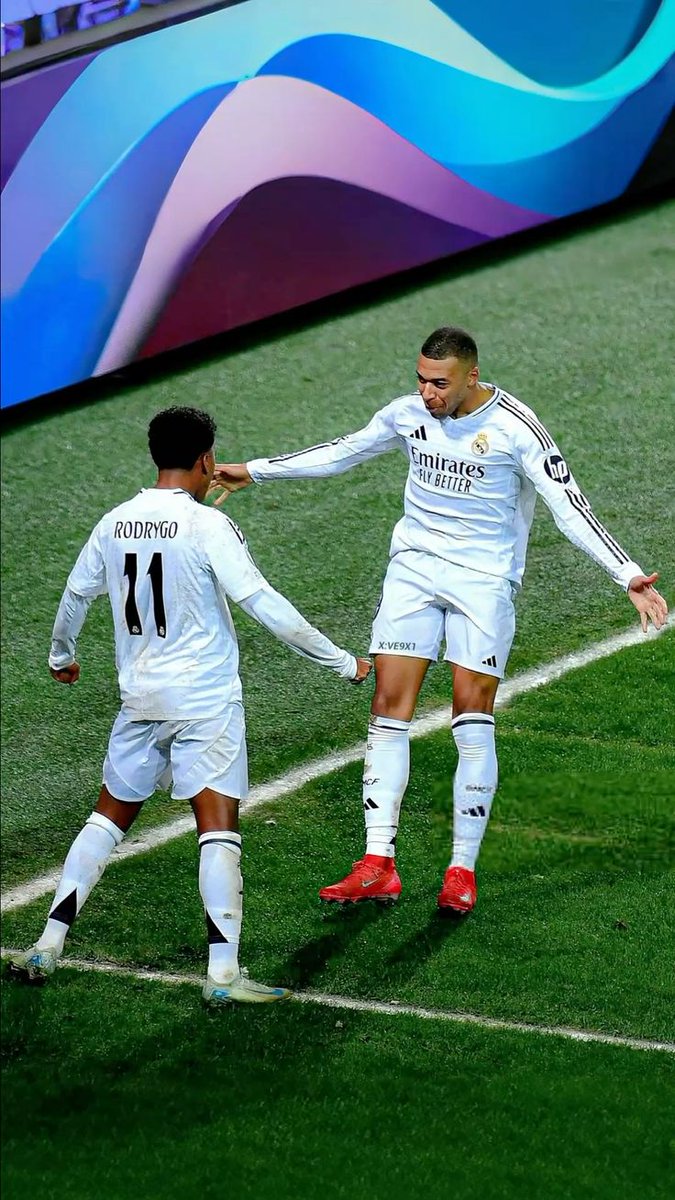 theMadridZone's tweet image. Kylian Mbappé and Rodrygo have both reached 70 goals for Real Madrid on the same night.