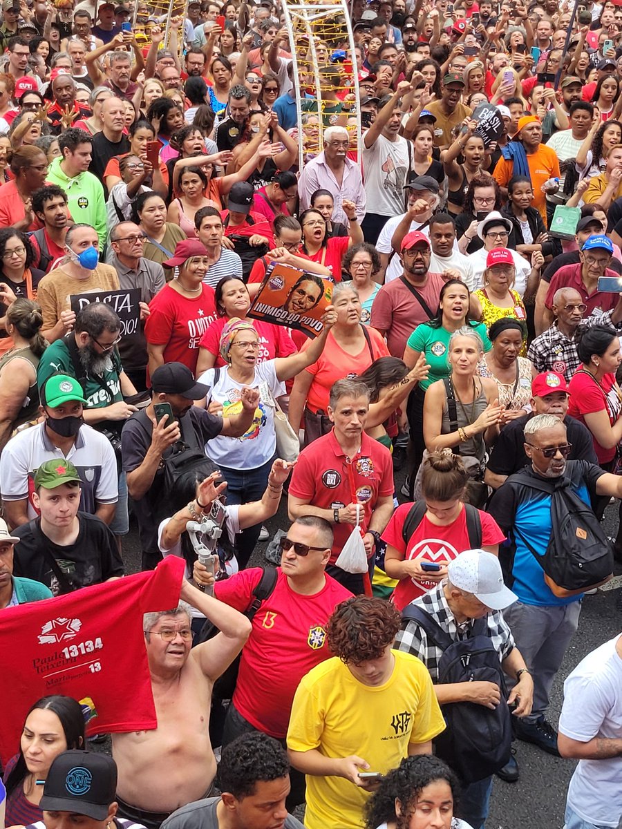 KriskaCarvalho's tweet photo. Faltam palavras para descrever o ato em São Paulo, na Avenida Paulista. O povo tomou conta da avenida na luta contra a impunidade. Todos conscientes do risco que corremos diante de mais uma tentativa de anistiar quem tentou tirar a nossa liberdade democrática.

Estamos alertas e não vamos recuar.

Sem anistia.

BRASIL CONTRA ANISTIA
POVO NAS RUAS
GOLPISTAS NA CADEIA
DEMOCRACIA SEMPRE
CONGRESSO DA IMPUNIDADE