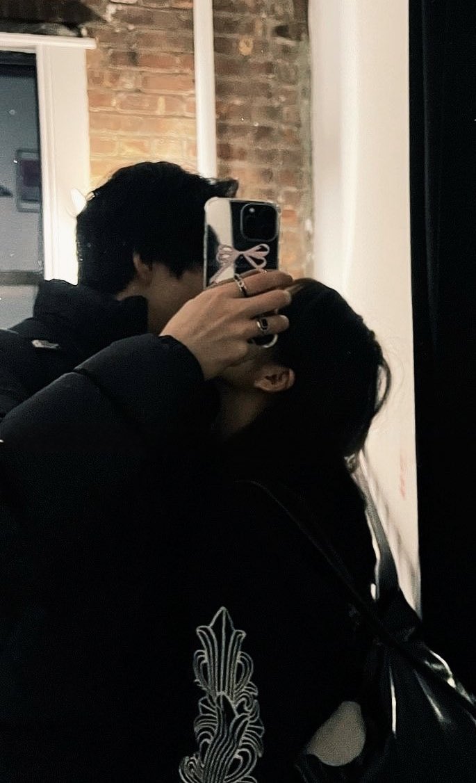 sincerelyong's tweet image. ♡ྀི .𖥔 ݁ ˖  my home!! i love you forever &amp;amp; always.