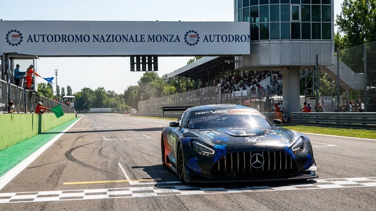 Unas fotos de nuestro coche y algunos rivales  entrenando las <a href="/24hMonza/">24h Solidarias</a>  <a href="/FastRepairMotor/">FastRepairMotorsport</a>  y algún equipo mas.