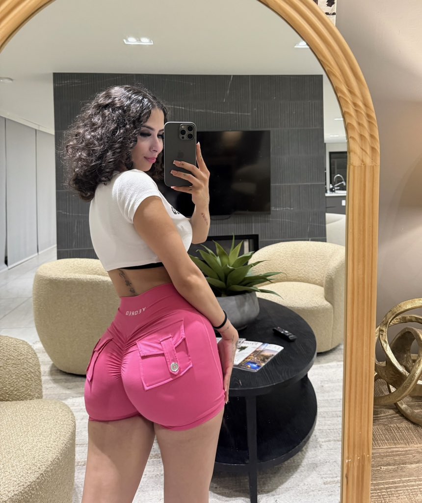 TinaLaBonita💋 tweet media