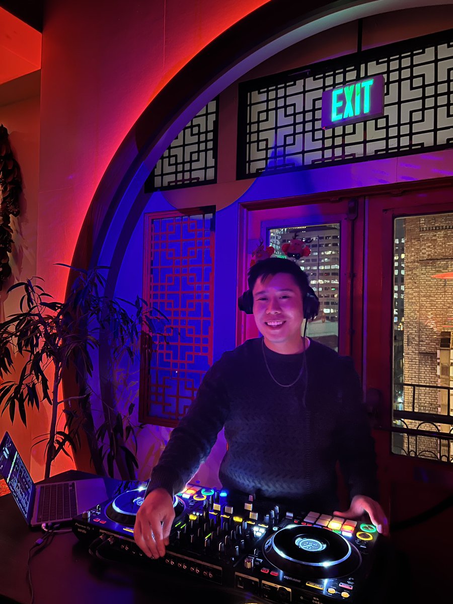 adel 🌟 tweet media