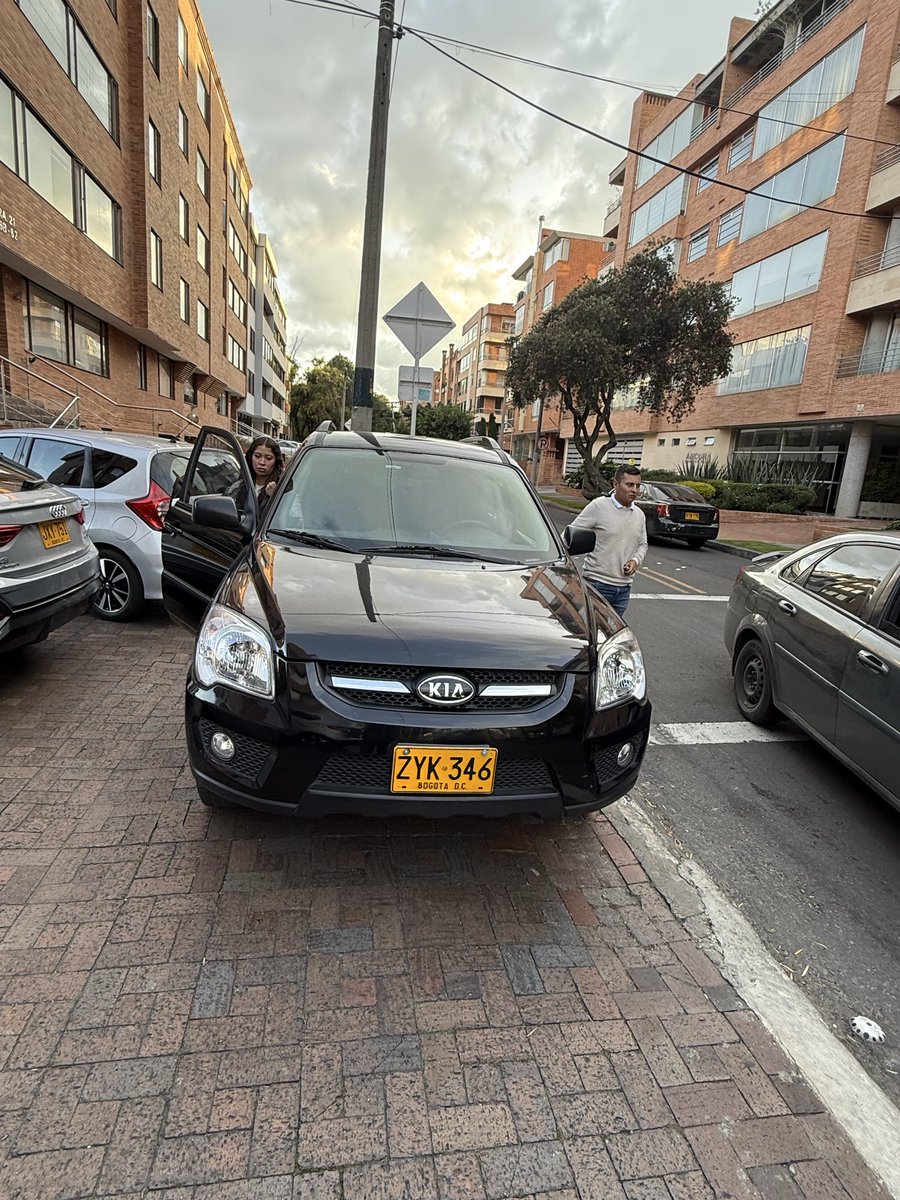 Analucia Zarama tweet media