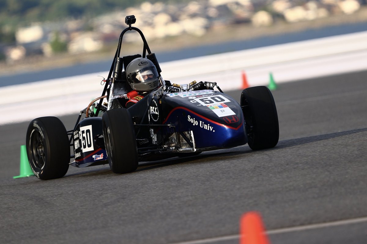 ジャパンモビリティショー福岡まで
残り3️⃣日ー！

KIT-FORMULAだけでなく、九州から日本大会に挑戦している4チームがみんなで同じブースで展示します！

それぞれの個性溢れる学生フォーミュラマシンをぜひみにきてください😎

#JMS2025
#モビショー福岡
#学生フォーミュラ