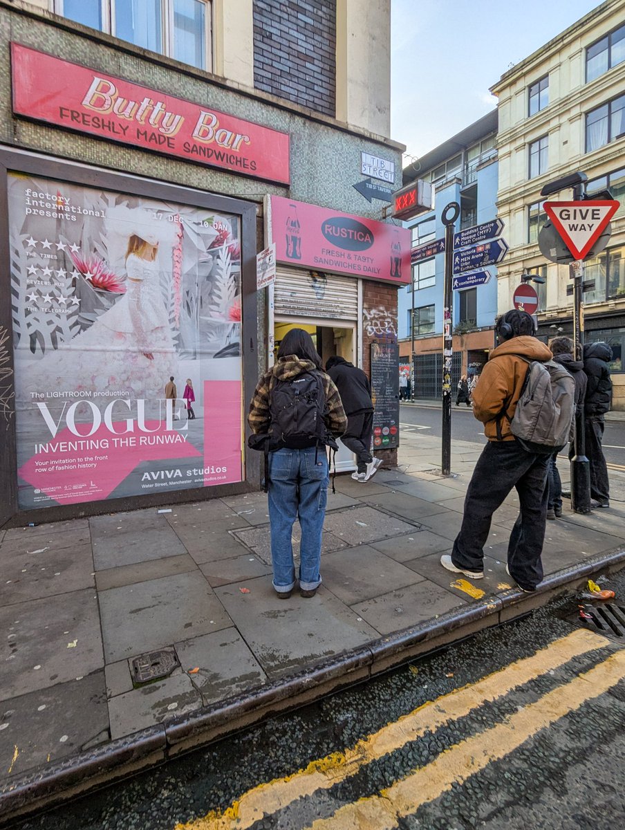 Carl 📷 tweet media