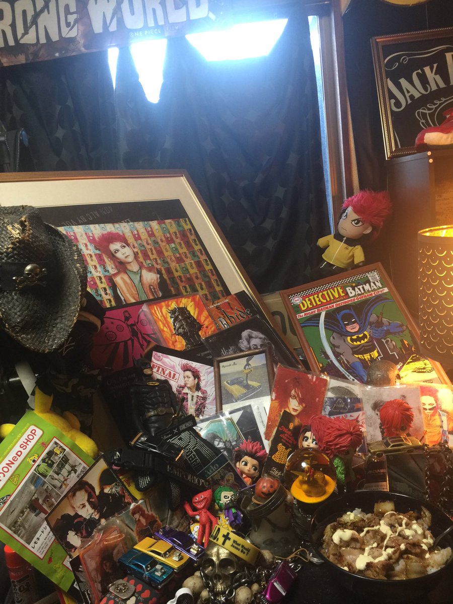 mc_zilch's tweet photo. オハヨウゴザイマス…なんだか現時点では曇天の空なんですが予報では晴れると一体どっちなんだ？果たして太陽の光拝めるのか無事2025年もHIDEバ終わり後は野となれ山となれ張り切って参る🚀🚀🚀 https://t.co/KaHS0YYxwT