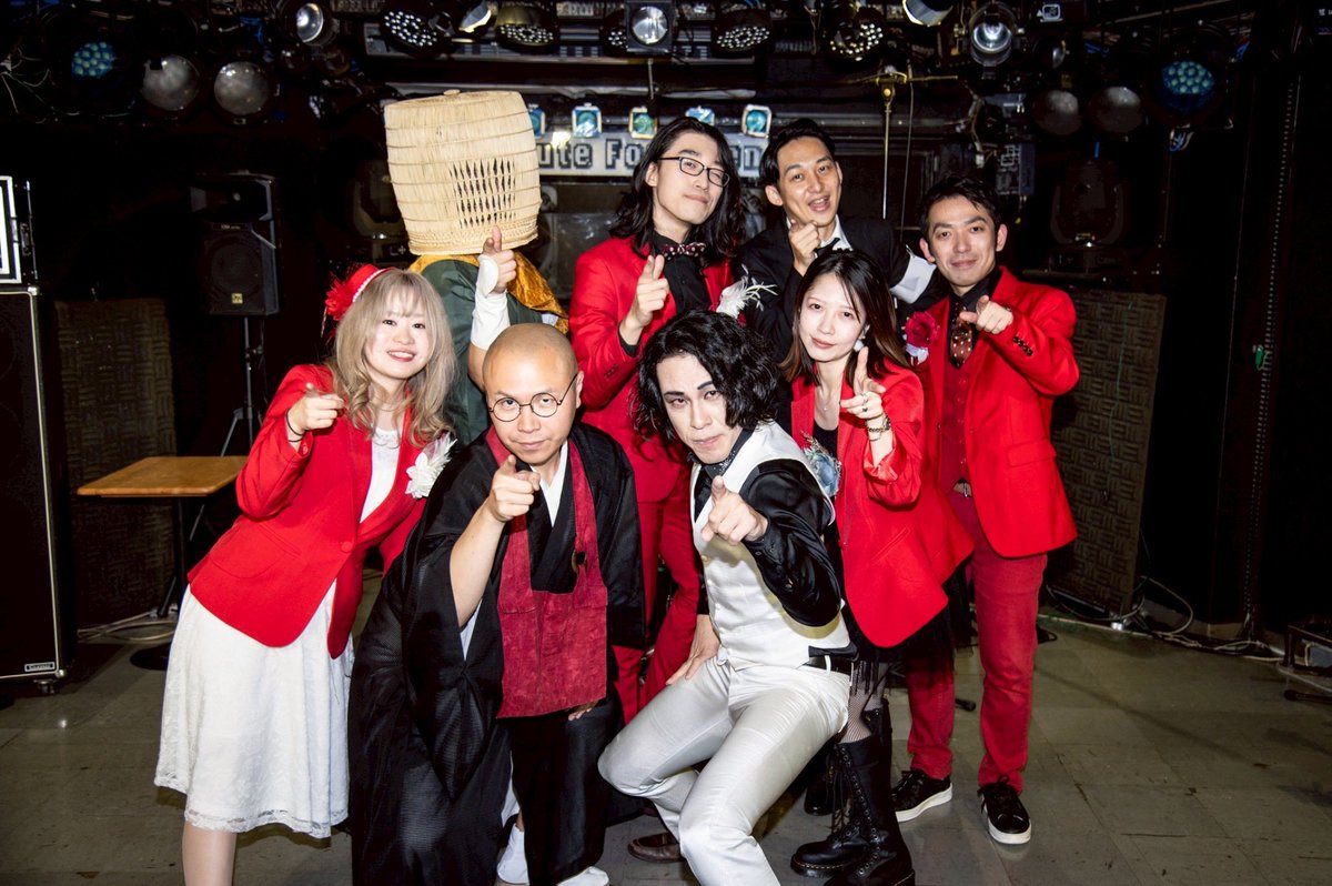 TIMECAFE_K's tweet photo. STARBOZE episode3 東京編　たくさんのご来場ありがとうございました。
THE南無ズとにっぽんワチャチャさんにも感謝！

東名阪過ぎてしまうとあっと言う間でした。
また来年も南無ズとあちこち行きたいと思いますので
その時はぜひ！

素敵な夜を☆彡 https://t.co/FPbit6DZ9R