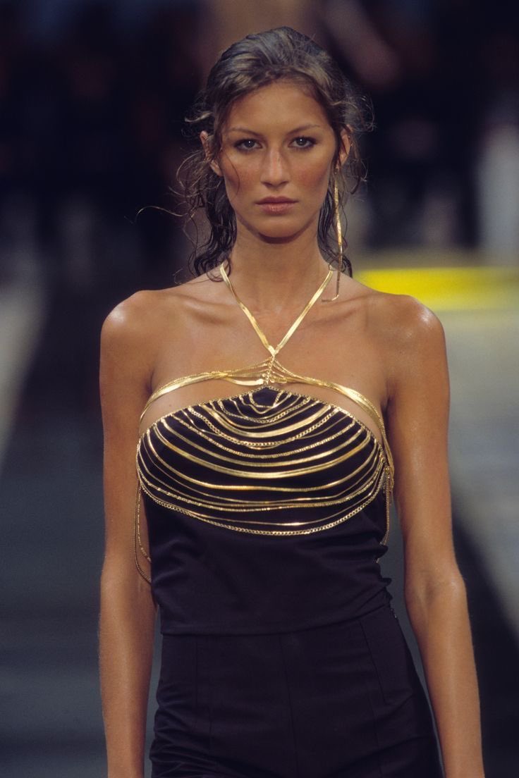 ChrryMartinis's tweet photo. Chloe spring/summer 2000 https://t.co/3WWhXwYyW5