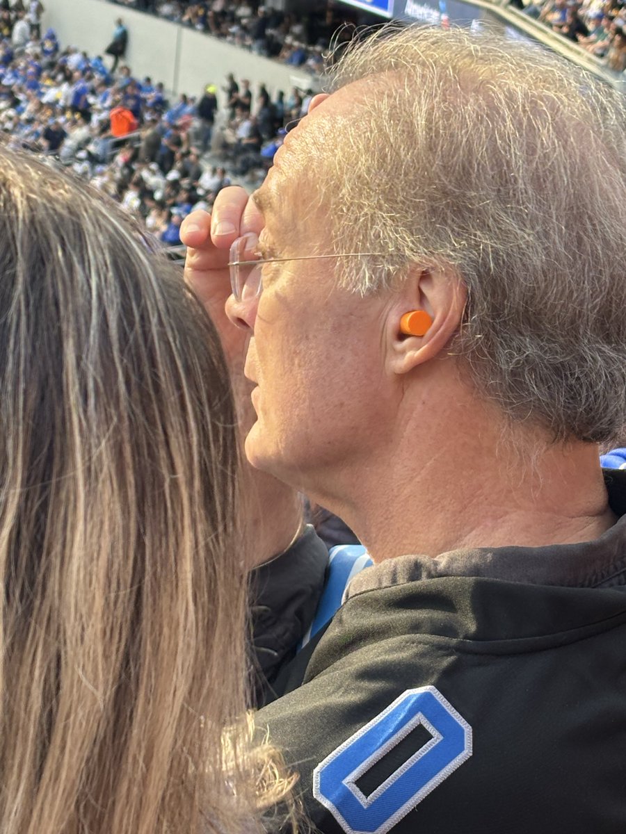 Pink Survivor tweet media