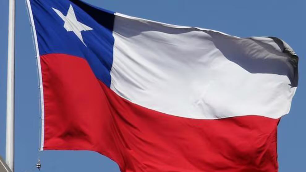 El mejor de los deseos para este periodo señor Presidente <a href="/joseantoniokast/">José Antonio Kast Rist 🖐️🇨🇱</a> por favor que se note el cambio y mano dura con la delincuencia.. 🇨🇱 #PresidenteKast