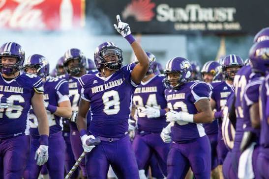 Very Blessed 🙏 North Alabama Offered!! <a href="/UNAFootball/">North Alabama Football</a> <a href="/DeLockett/">Coach De'Von Lockett</a> <a href="/CoachBo7/">Vincent “Bo Jack” Jackson</a> <a href="/iamErvgotti_21/">Deeandre Ervin.</a>