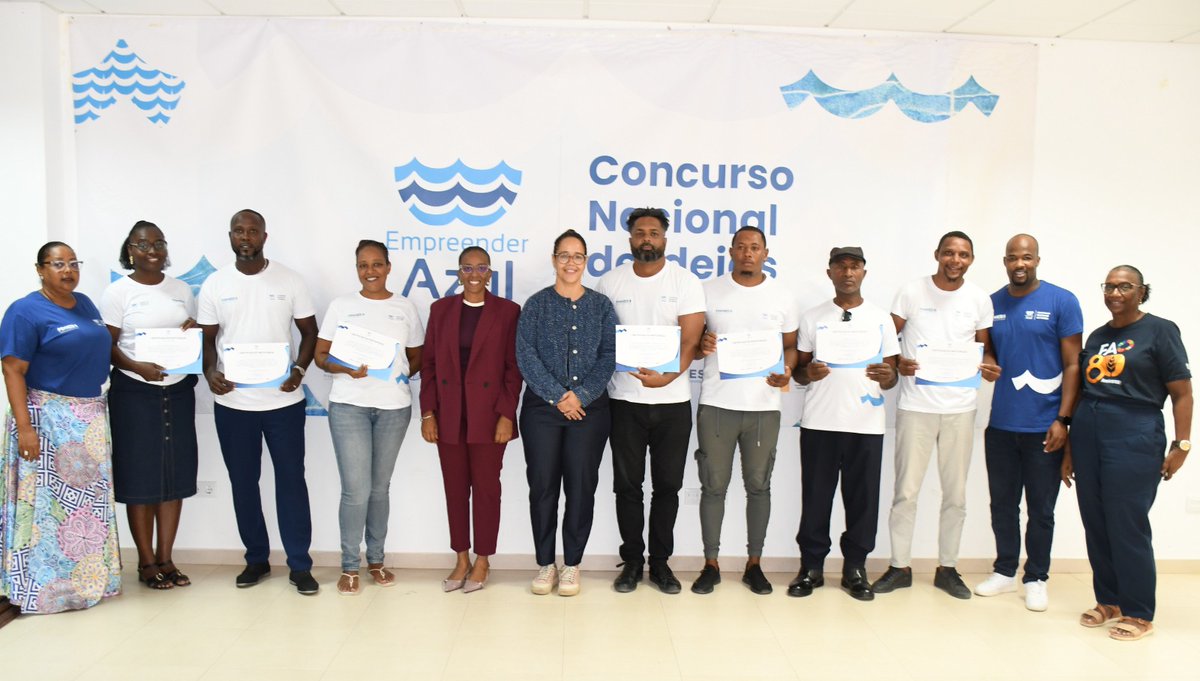 FAOCaboVerde's tweet photo. UNLOCKING Blue Economy potential in 🇨🇻

3rd National Ideas Contest – Blue Entrepreneurship Final on Maio Island showcased amazing #innovation in Cabo Verde's #BlueEconomy.

The #PROMEBII program, with @FAO &amp; @AECID_es, is funding the top ideas &amp; providing technical assistance. https://t.co/xFvhZc2rrs
