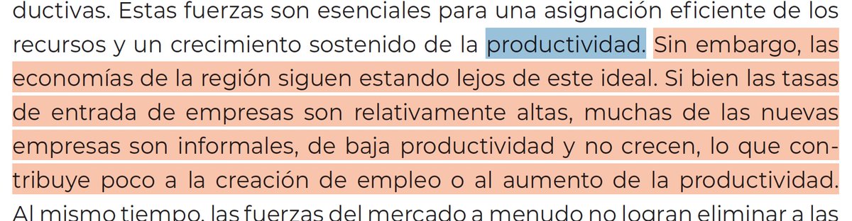 salva_paiz's tweet photo. No te dejes confundir por los expertos en redes que citan selectivamente al @el_BID. La macroeconomía es clara: los salarios reales crecen cuando crece la productividad laboral.

En Guatemala, esta productividad está estancada y frena el progreso: infraestructura vial colapsada, educación deficiente, desnutrición crónica infantil y sistemas de salud preventiva precarios (el propio BID lo explica p.132).

Subir el salario mínimo por decreto no corrige eso. De hecho, el BID muestra que mientras más alto el salario mínimo, mayor el incumplimiento (Gráfico 3.7 p. 101): a mayor brecha salarial, más informalidad, menos recaudación, y, por ende, menos inversión en infraestructura, educación y salud.

Si queremos elevar los ingresos para todos debemos romper ese círculo vicioso y crear uno virtuoso. Promovamos la inversión en capacidades, la sana competencia, la productividad y, con ello, la prosperidad. Como recuerda el BID:
“Unas tasas de formalización más elevadas presentan la ventaja añadida de ayudarles a superar un importante reto para las finanzas públicas… los ingresos fiscales del gobierno se incrementan” (p. 44).

Más productividad = más ingresos = más bienestar para todos los guatemaltecos.

#EconomiaReal #Guatemala #Productividad