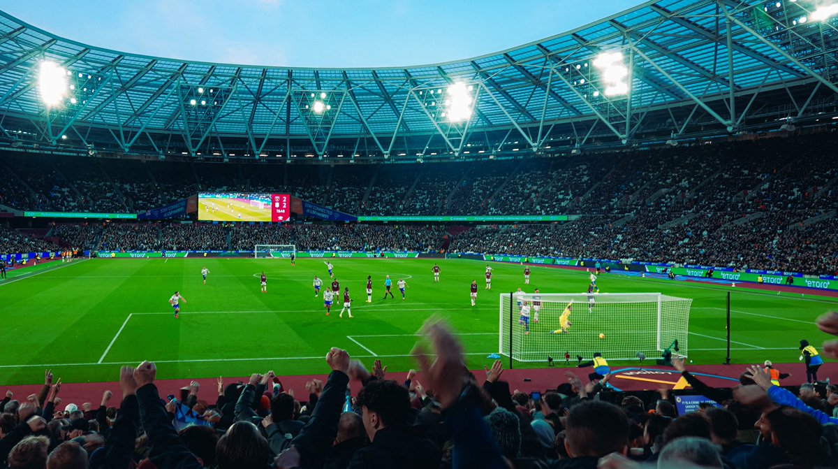 Here we go….

9 consecutive wins…..

That’s how happy <a href="/morgz_10/">Morgan Rogers</a> is for the link….

📸🔗 - adobe.ly/48C53jM

Superb 3 points and captured from the away end at the London Stadium 🏟️ 

Please share and thanks for the comments already……

<a href="/TheVillaHome/">𝗛𝗼𝗺𝗲 𝗢𝗳 𝗧𝗵𝗲 𝗩𝗶𝗹𝗹𝗮</a>