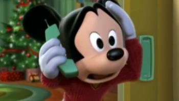 MaritheKity's tweet photo. Mickeys Twice Upon a Christmas is a very very cheap cash grab that doesn't hold a candle to its predecessor but also I really like how Mickey looks in it, it's this bizarre snapshot of a 3d Mickey Mouse before Clubhouse standardized his look in 3d forever, he looks so silly https://t.co/ie7ksOfh9k