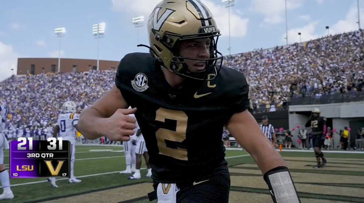 VandyTracker's tweet image. Love him or hate him.

You watched. 

Unmatched aura. 

#2TURNT 4L🤞