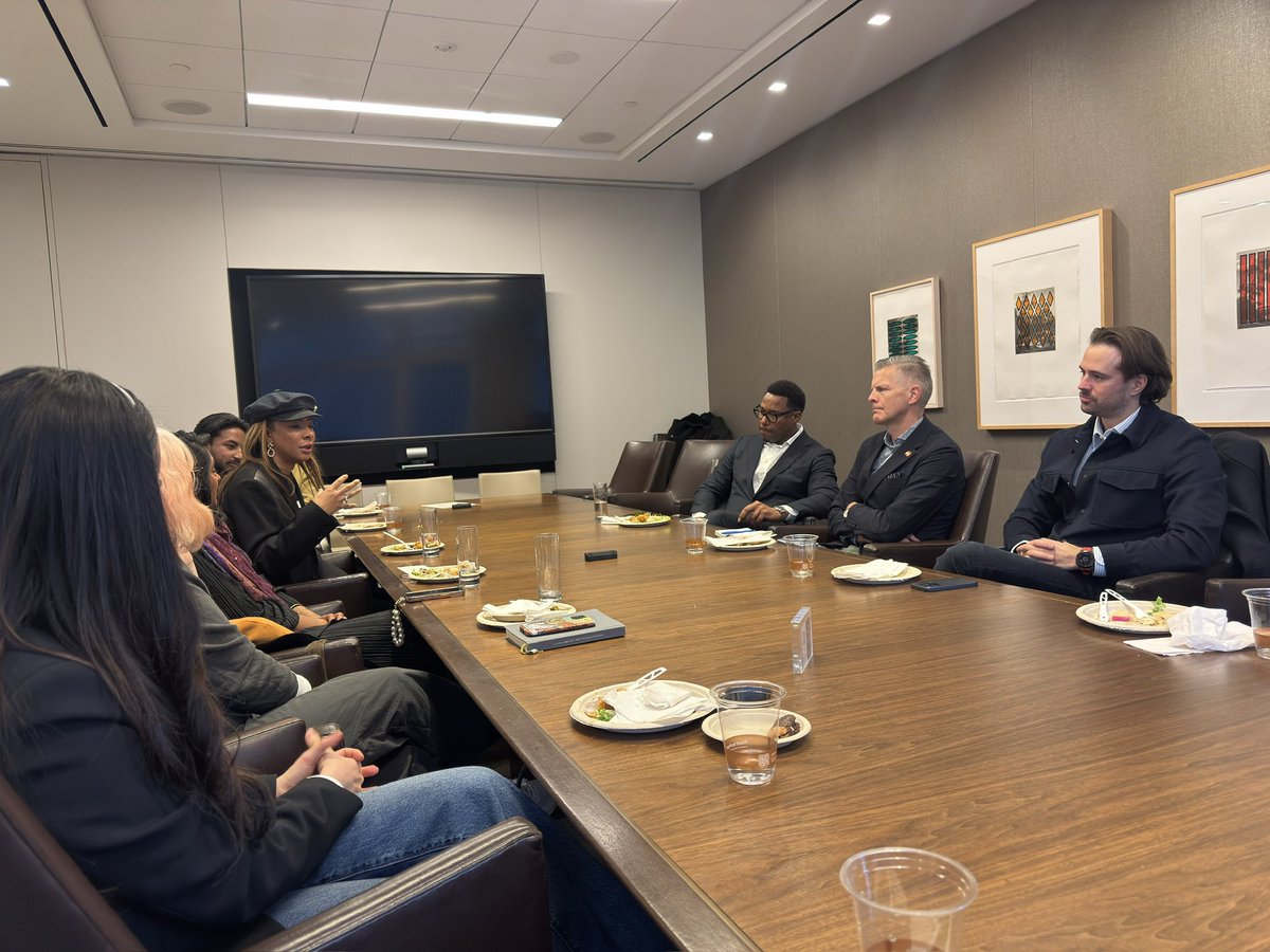 Frontier Collective tweet media