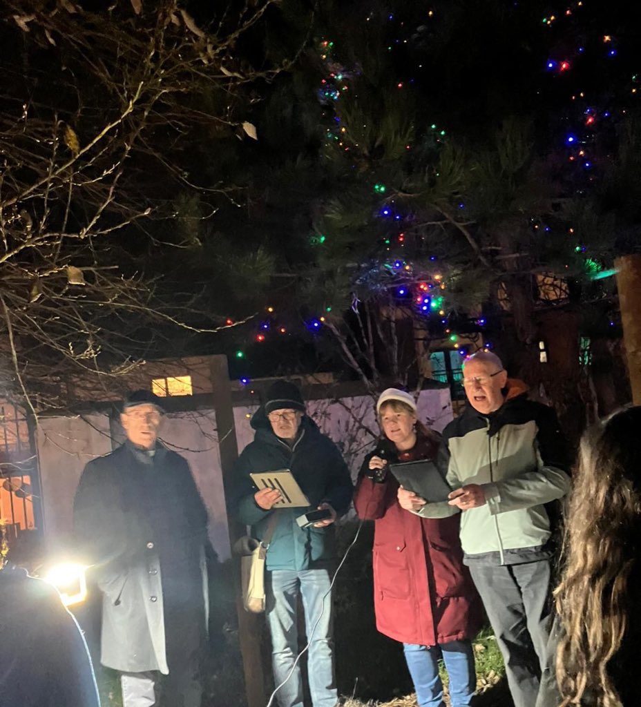 grassroots28's tweet photo. Christmas in Brunswick ✨ @BpoolCouncil 

We are so grateful to work with some excellent community leaders and stakeholders, all year around. 🤝

We look forward to collaborating on more community projects in 2026! https://t.co/HuFyPYjz1w