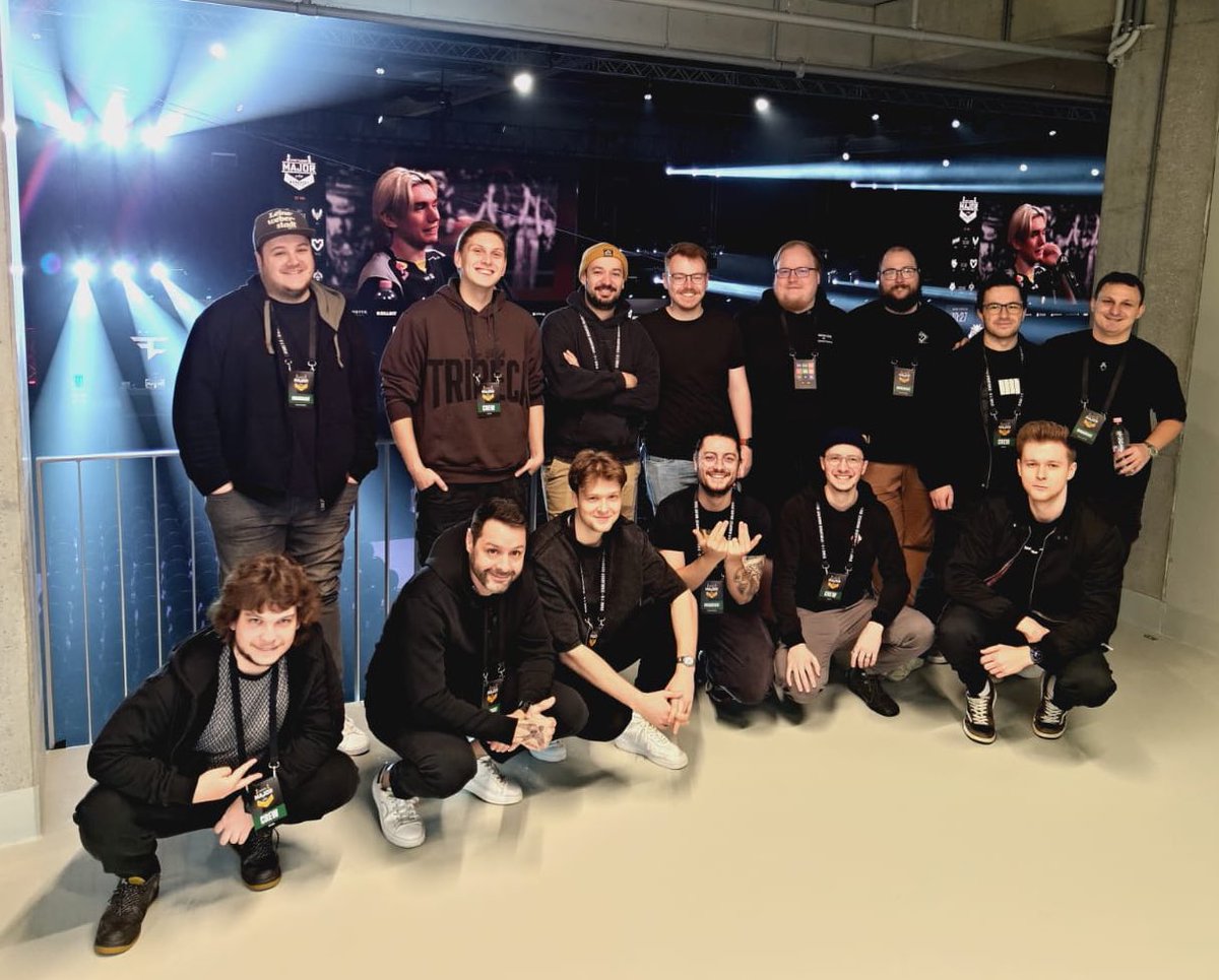 anaty_official's tweet image. Best Crew ❤️ 
#BudapestMajor