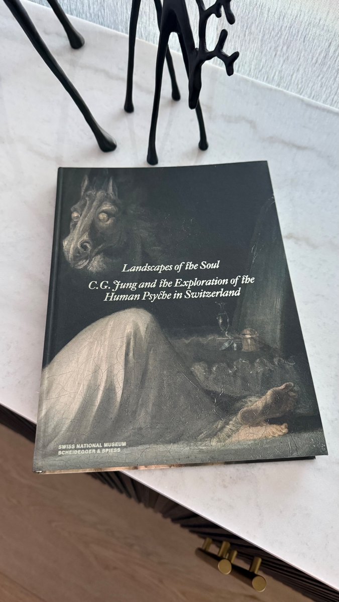 Laura London tweet media