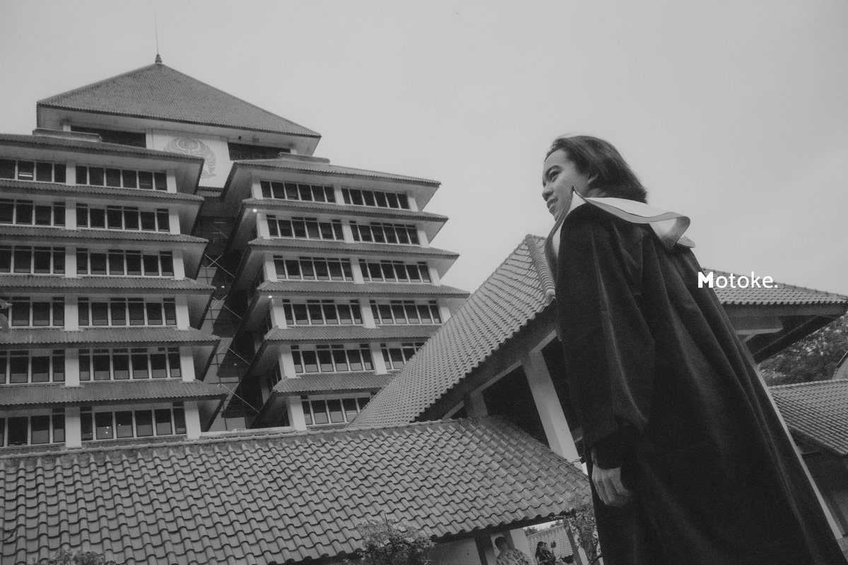 MotokeSmg's tweet photo. Ui dan wisudawannya
FG Wisuda
https://t.co/P5J83dXrQ7 https://t.co/D8kb5TXfA9