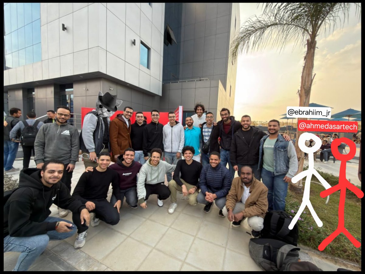 ibnannazer's tweet photo. يوم لا يملك الواحد بعده الا حمد الله عز وجل على نعمة مقابلة الناس الجميلة دي اللي يمكن كل واحد فيهم عايز بوست وغيرهم ممن فاتهم الكدر، سواءا كان حاضرا زي الناس الجميلة  @abdllah_dev  و @zanzofily او غائبا زي شباب الكوربة الاحباب .. وهاك تفاصيل اليوم الجميل ❤️: .... https://t.co/riD8jWQlOk