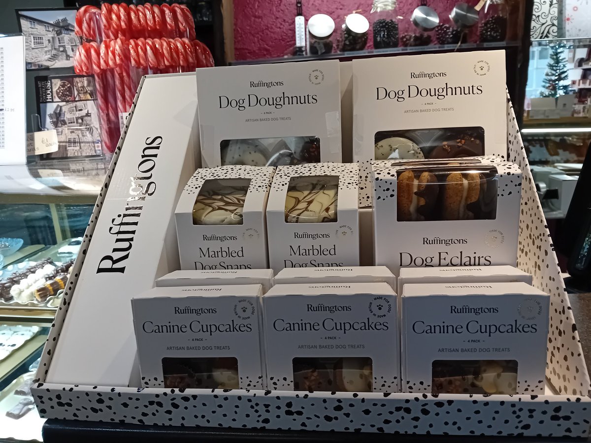 1657ChocolateHo's tweet image. Who likes our new range of dog chocolates and biscuits? 🥰

@FirstTMaster

#doglovers #doglovers
#NEW #sharethejoy #HappyChristmas #ThankYou