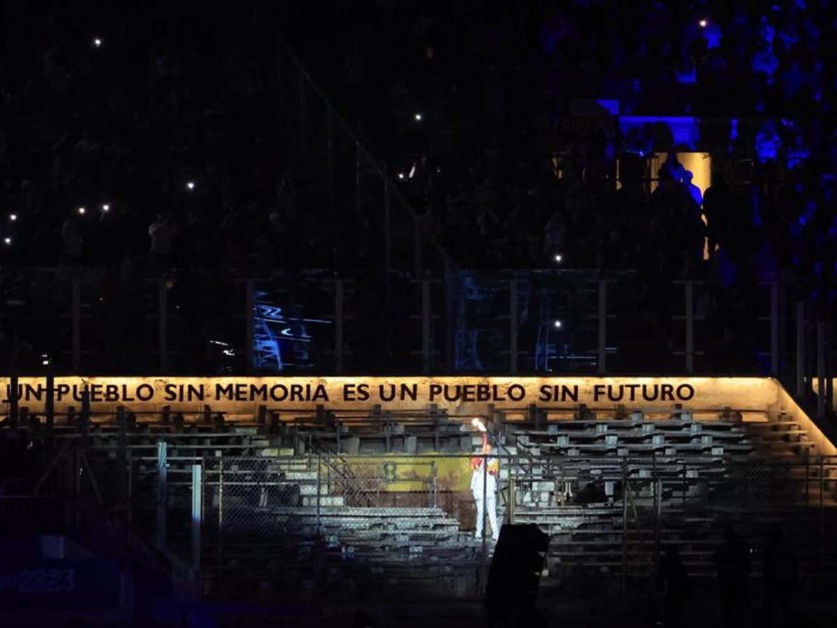 FerradaRafa's tweet photo. Terminan los 35 años de transición a la "Democracia" de la peor manera, volviendo al Pinochetismo. "Un Pueblo sin memoria, es un pueblo sin futuro"

#Eleccioneschile2025
#Presidenciales2025 https://t.co/Q9XNJCz1Az