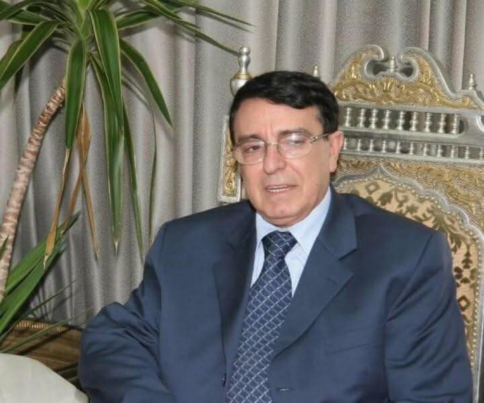 AL_SAALEH's tweet image. رحل كبيرا مثلما عاش كبيرا. 
الدكتور رياض نعسان آغا، أحد أبرز الأصوات التي شكلت الذاكرة الثقافية السوريّة. 
كان رمزًا للحكمة والشجاعة والوفاء لمبادئه حتى في أصعب اللحظات.

خالص التعازي لعائلته الكريمة وأصدقائه ومحبيه، سائلين الله تعالى أن يسكنه عالي الجنان.