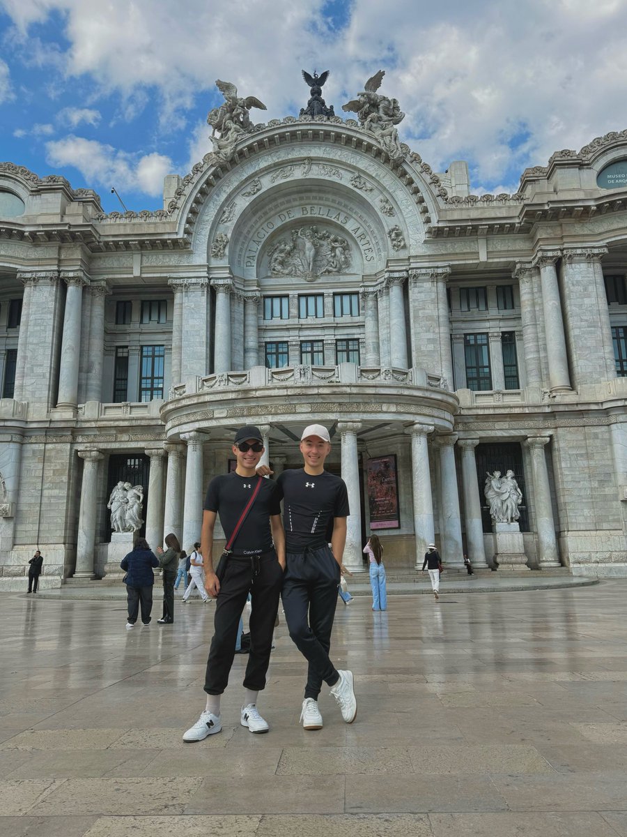 Double trouble is heree📍❤️ #MexicoCity