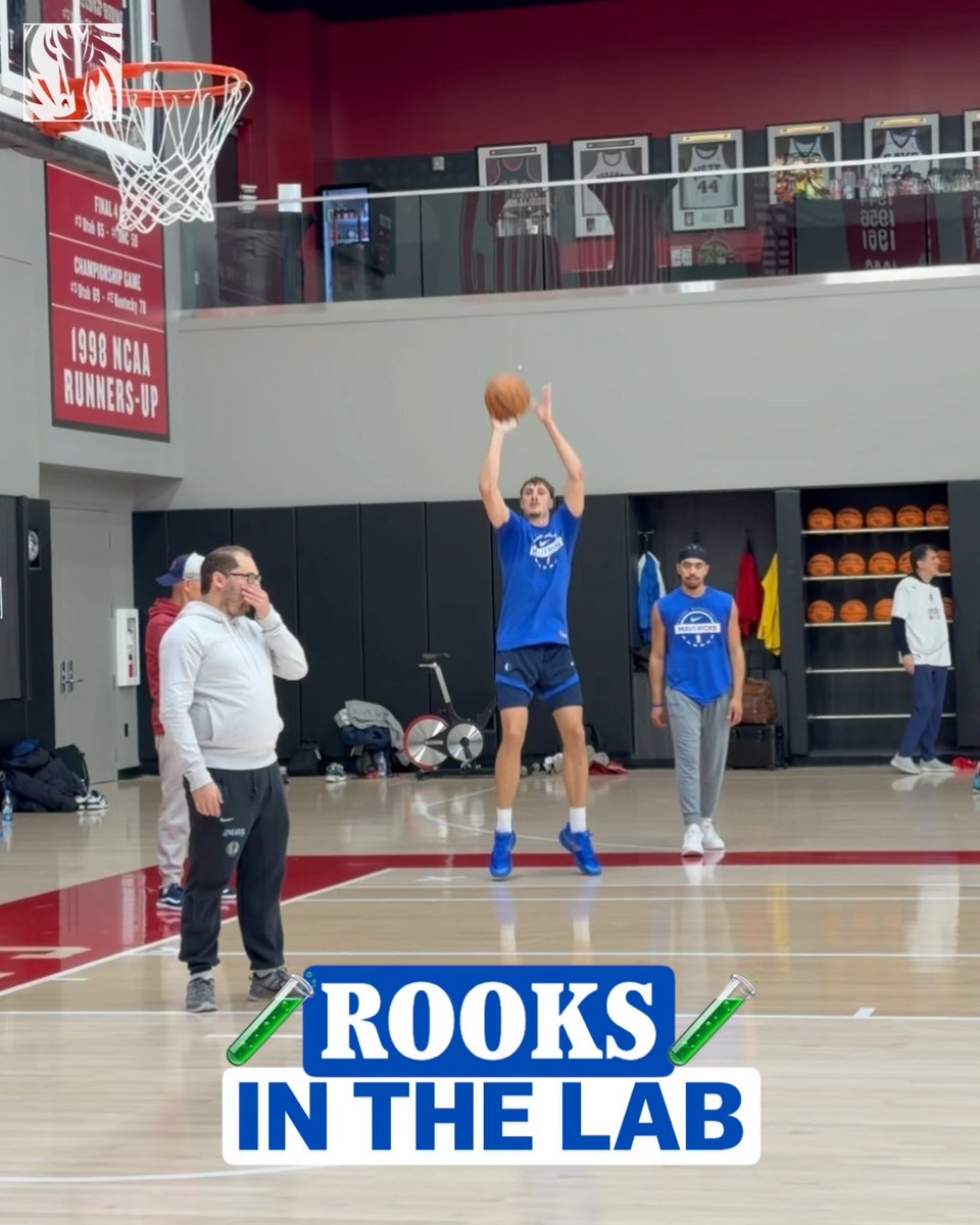 Straight from the plane to the gym 💪
#MFFL