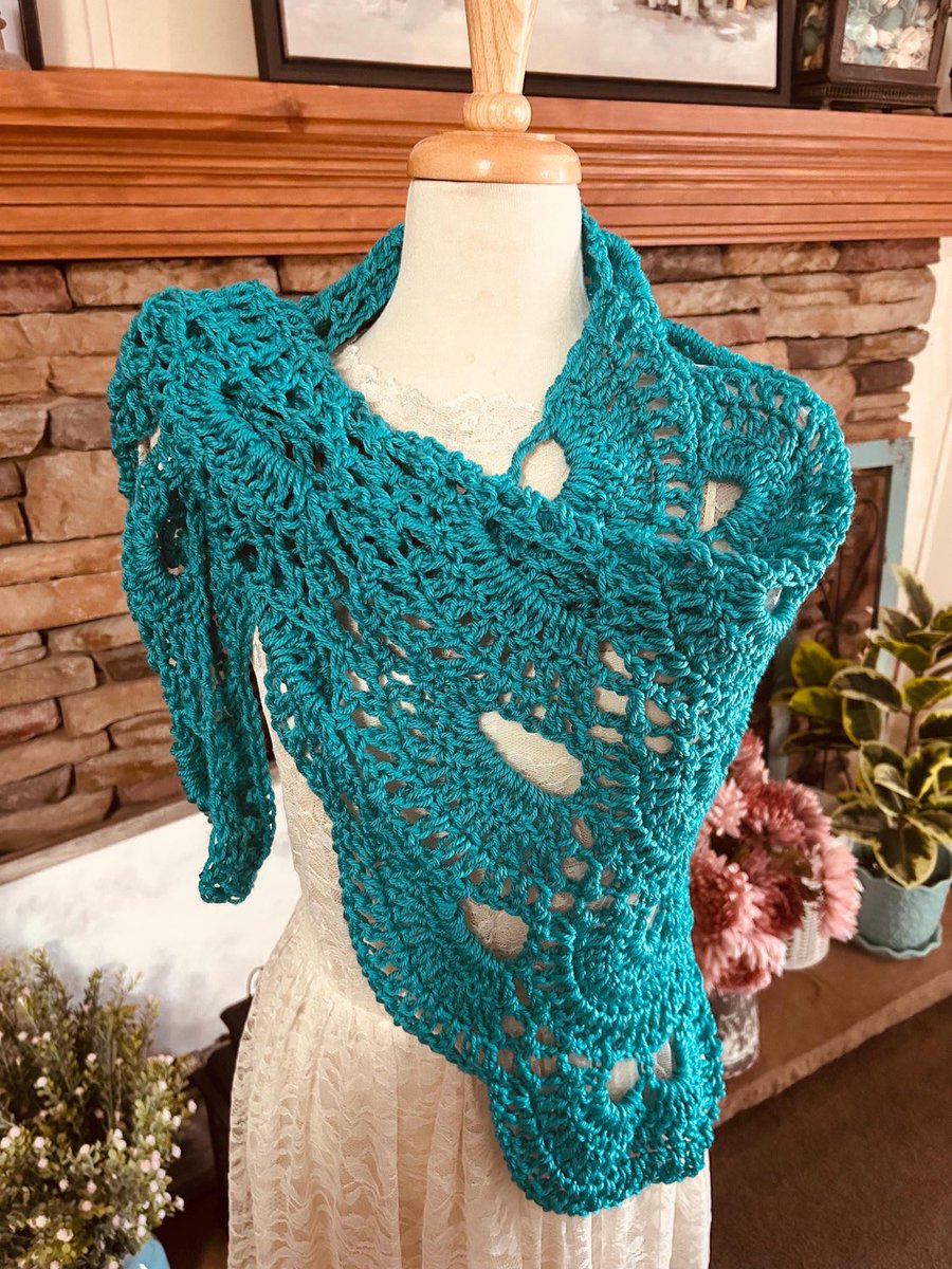 #Etsy #Accessories #beautiful #etsyfavorites #Etsyfinds #etsygifts #shawls #scarf #EtsyHandmade #EtsySeller #etsyshop  #etsystore #gifts #etsylisting #Crochet #giftsforher #ChristmasGifts #BeachCoverup #handmadegifts #Clothing
addictedtoshabby.etsy.com/listing/181963…