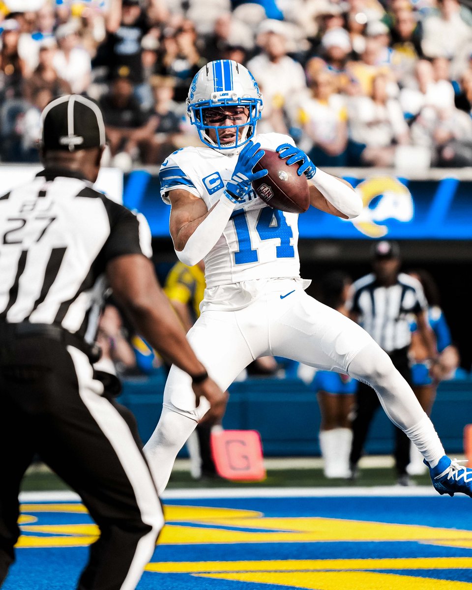 😎😎

#ProBowlVote | <a href="/amonra_stbrown/">Amon-Ra</a>