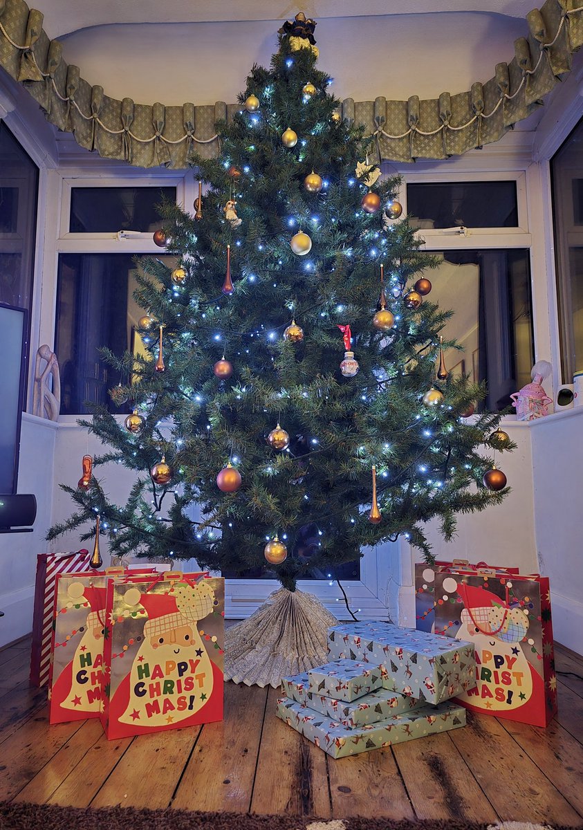dinglyd's tweet image. The wrapping has begun, presents are appearing under the tree, lots more to do. Not long to go now. 🎅🎄🎅🎄