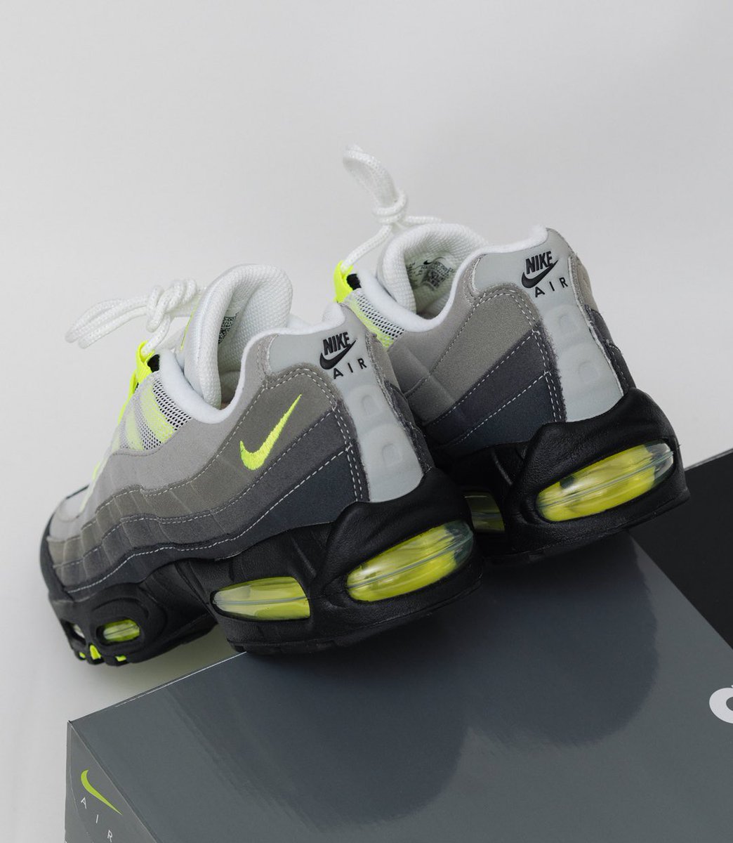 NIKE AIR MAX 95 Big Bubble “Neon” が2026年3月5日(木)に再販予定