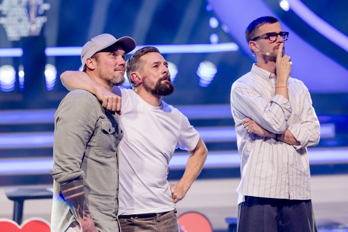 Danke euch fürs Zuschauen. Danke euch fürs Mitfiebern. Danke euch fürs Abende durchtwittern. Danke euch fürs Dabeisein. #DUDW