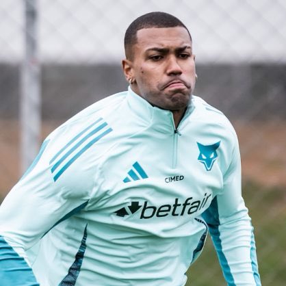 Não é nem pra voltar pra Belo Horizonte com essas duas desgraças. É pra rescindir em São Paulo mesmo.

Bando de capeta. FORA DO CRUZEIRO.