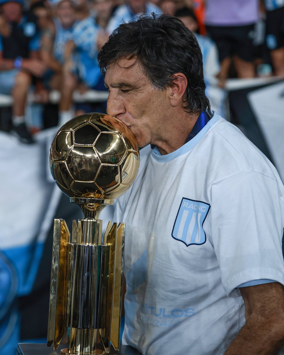 RacingDiario_'s tweet photo. El único grande campeón en 2025, saludos! https://t.co/HtawmrOVq2
