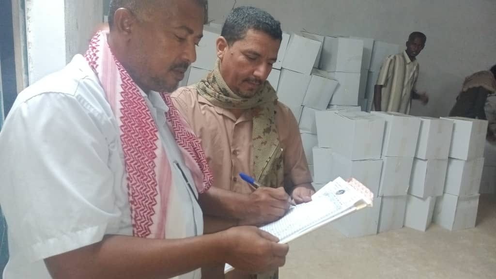 انتقالي مديرية ساه يواصل توزيع السلال الغذائية المقدمة من الرئيس الزُبيدي لأبناء وادي وصحراء حضرموت لليوم الثالث على التوالي #القوات_الجنوبيه_طارده_للارهاب 