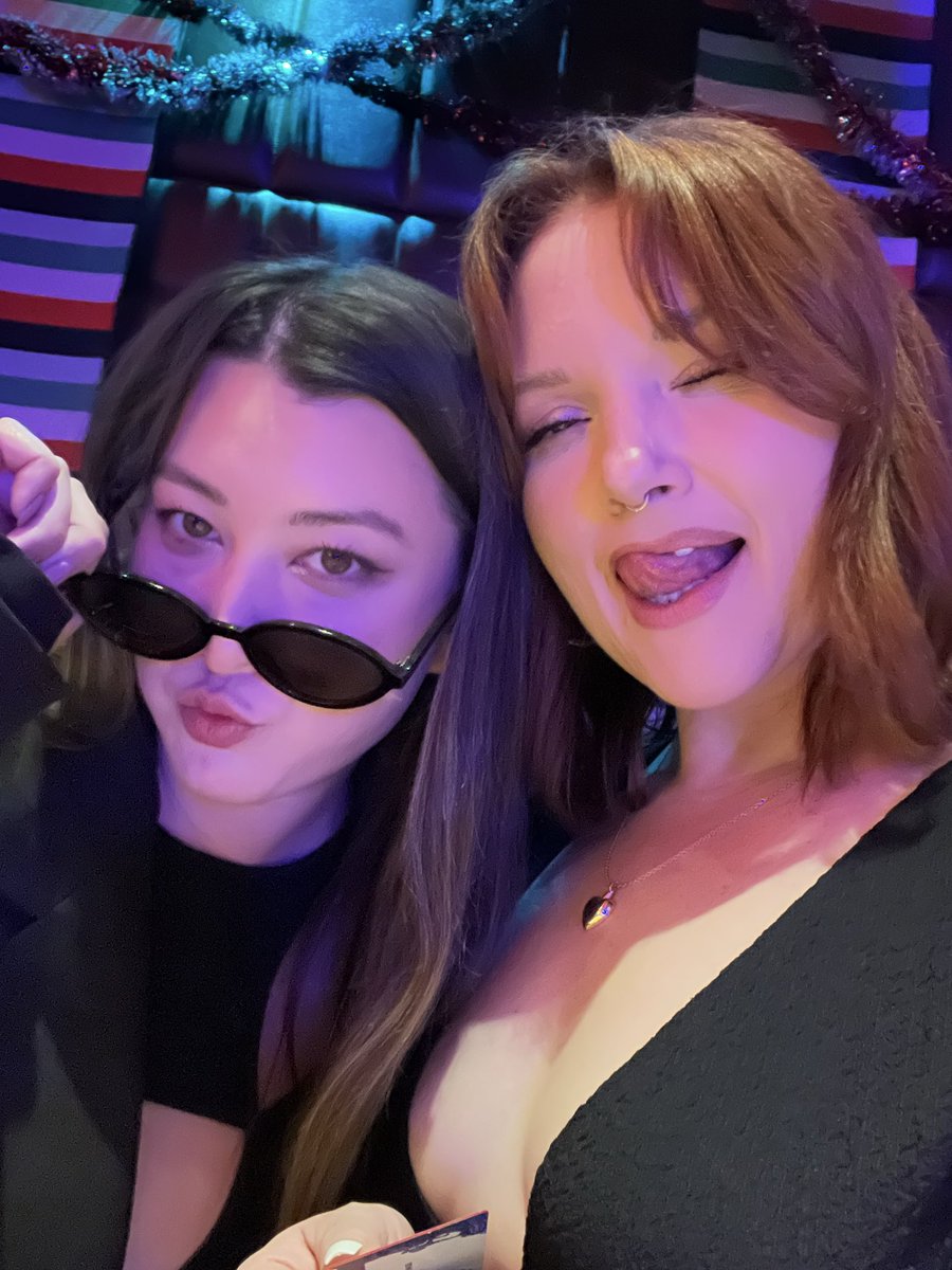 fiveAM_'s tweet image. SD I LOVE U