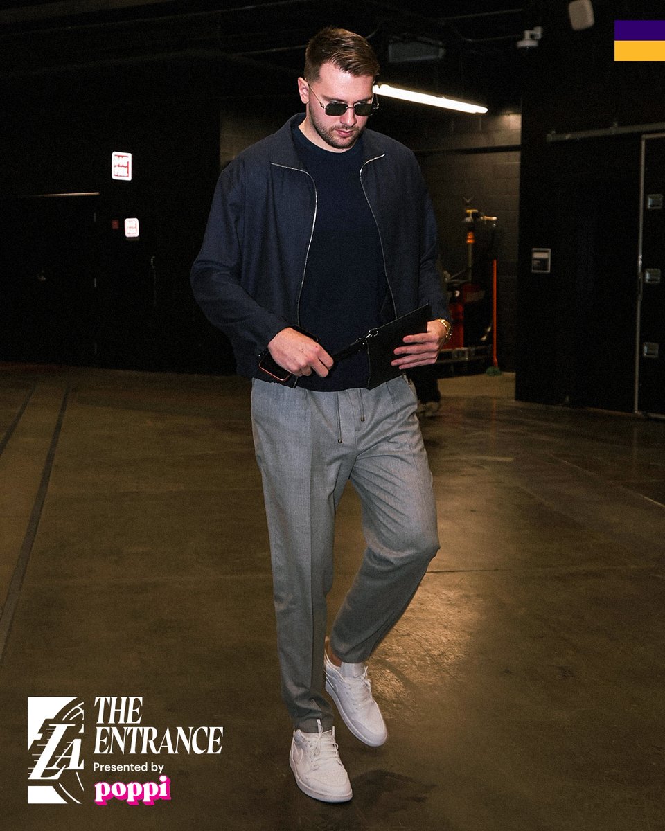 Sunday hoops coming 🔜
@drinkpoppi x #LakeShow